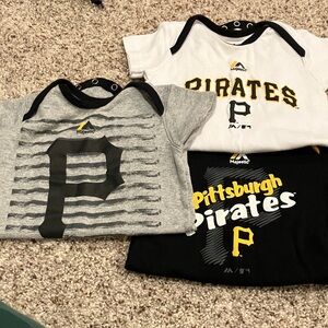 Pittsburgh Pirates Baby Onesies Set (3) - 24 months